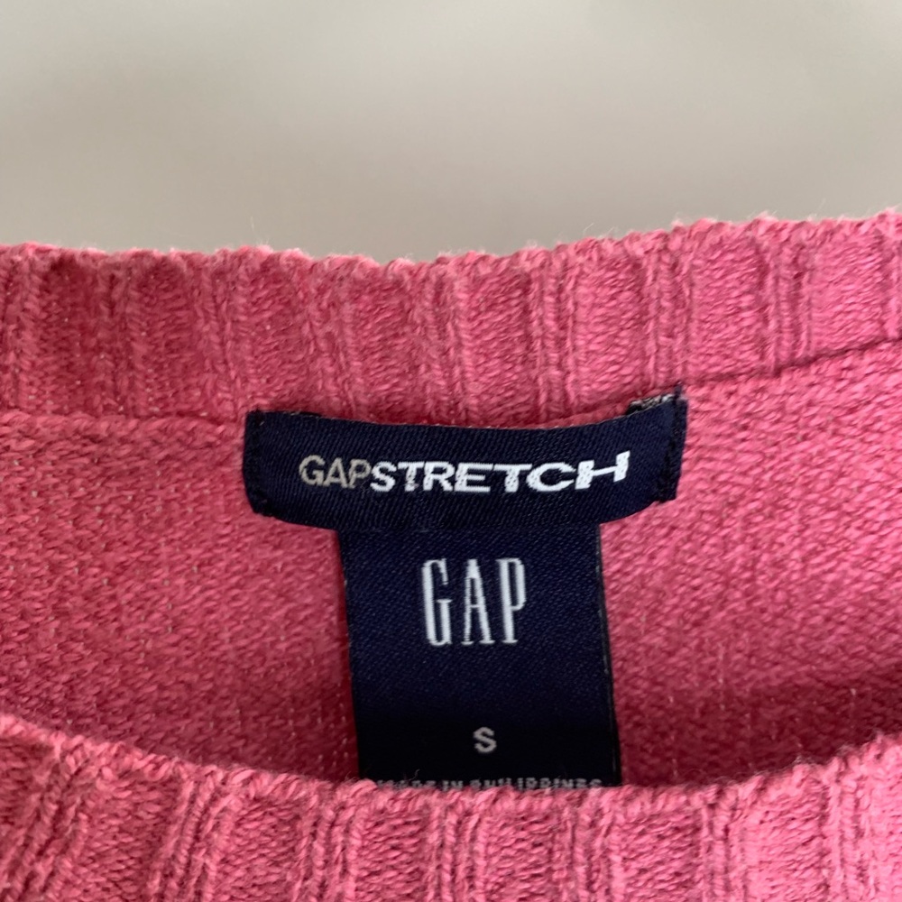 GAP Short Sleeve Pink sweater - Picture 3 of 6